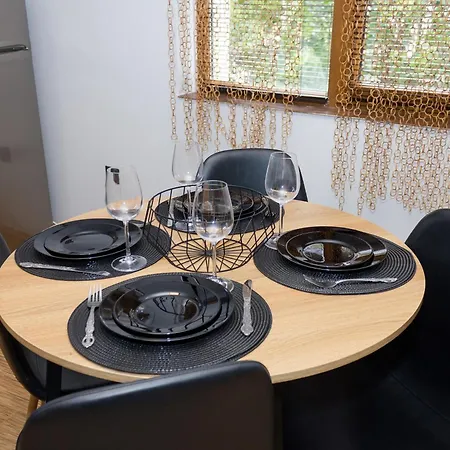 Modern Comfort In With Workspace By Flat Mаnаger * Varna