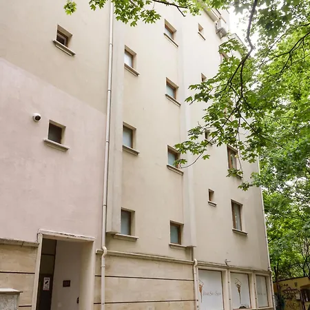 Modern Comfort In With Workspace By Flat Mаnаger Apartment Varna