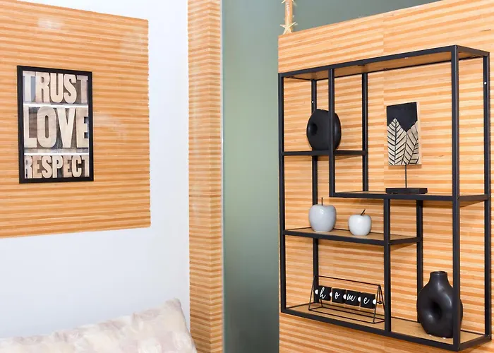 아파트 Modern Comfort In With Workspace By Flat Mаnаger *